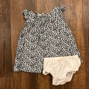 Baby Gap girl’s leopard print dress
